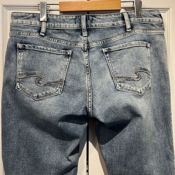 Silver Suki Capri Women’s Light Wash Jeans Size 32 - Picture 7 of 13